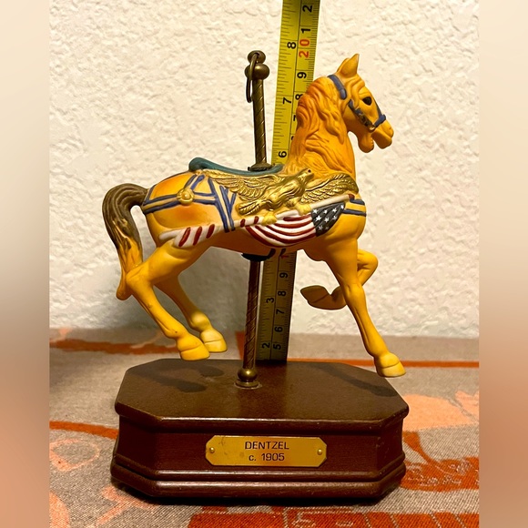 IMPULSE GIFTWARE   DENTZEL   C.1905   Porcelain  Carousel   Musical  Horse - Picture 3 of 4